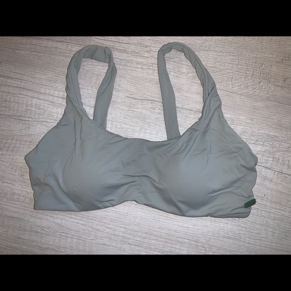 Roxy Other - ✨3 FOR $13✨ ROXY sage green bikini top